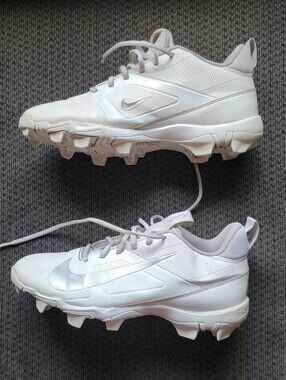 Men's Size 10 Nike White Alpha Fastflex Football Cleats